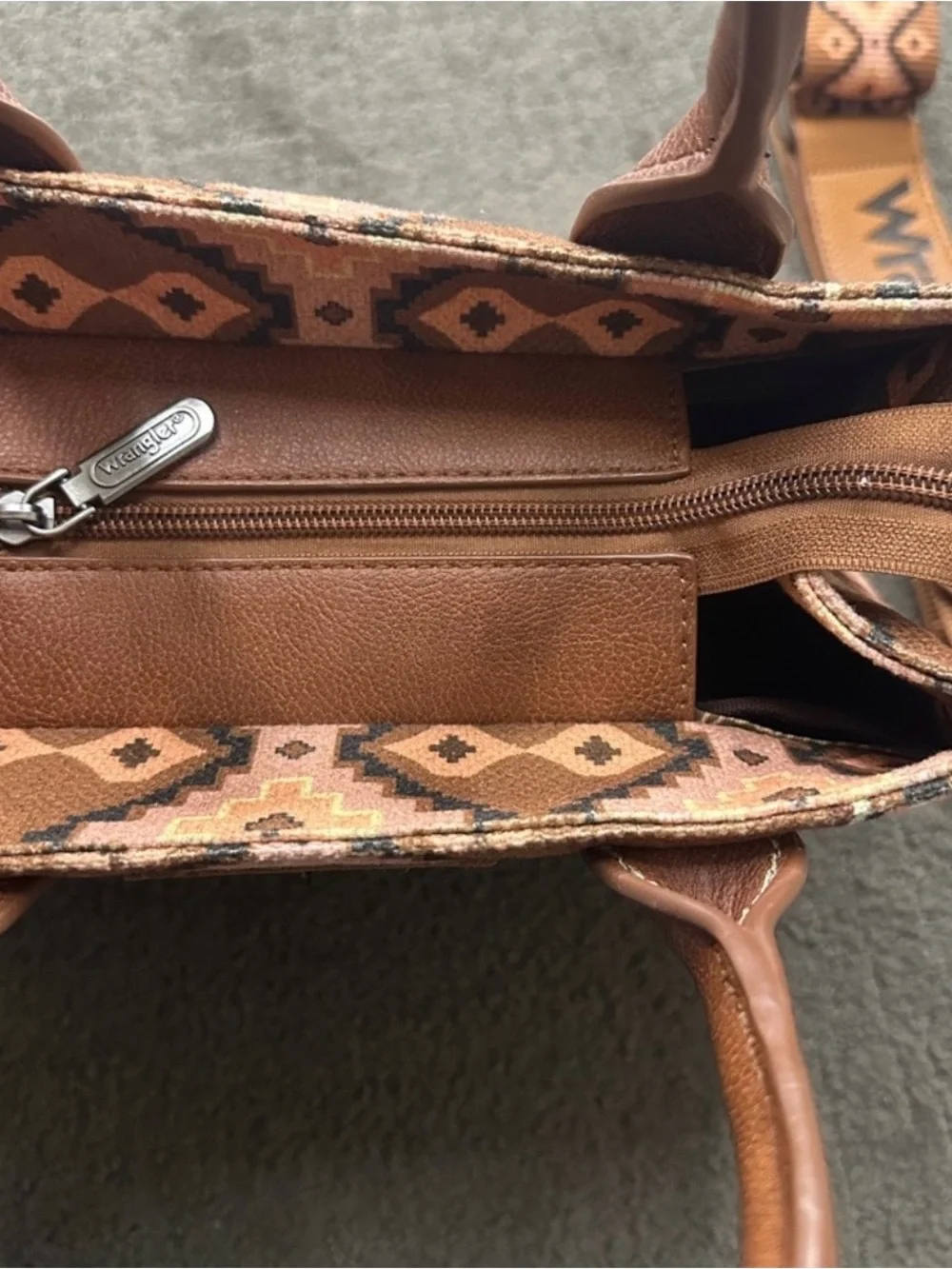 Wrangler bag good